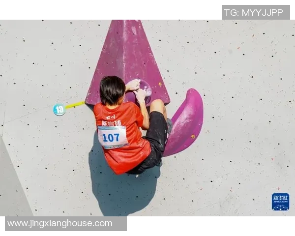 成都滑板队在世界攀岩锦标赛中的奋勇拼搏与辉煌成就回顾