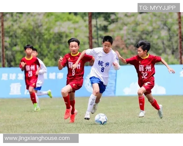 杭州足球队在城市联赛中的个人能力分析与表现点评